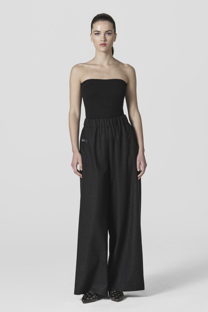 SNUG Schwarzes Leinen